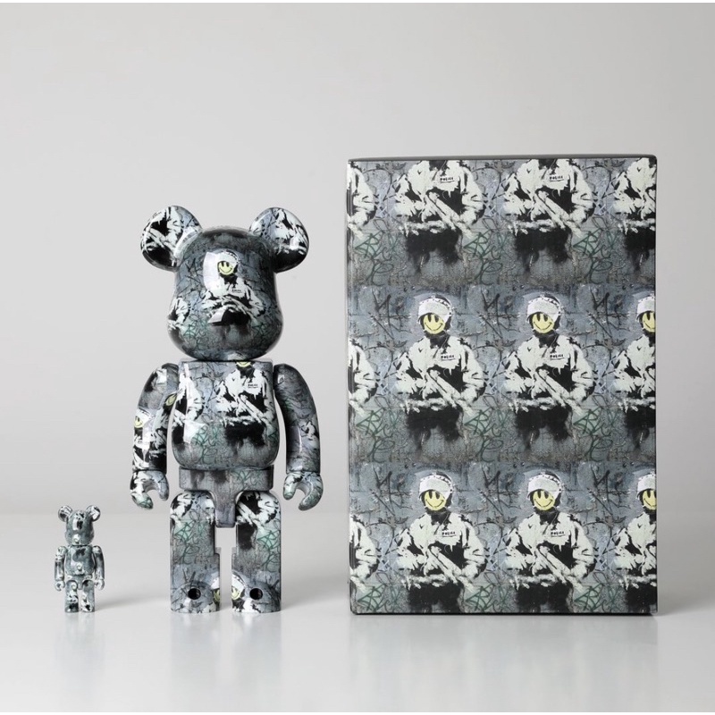 BE@RBRICK バンクシーRIOT COP 400%&100% なが