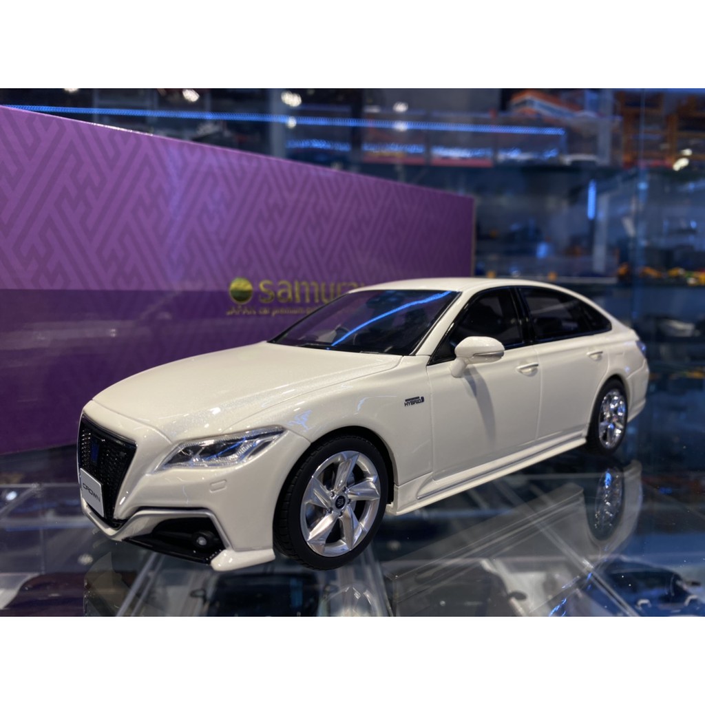 ????????????@Kyosho Toyota Crown 3.5 RS Advance ?????? 1/18 | ????????????