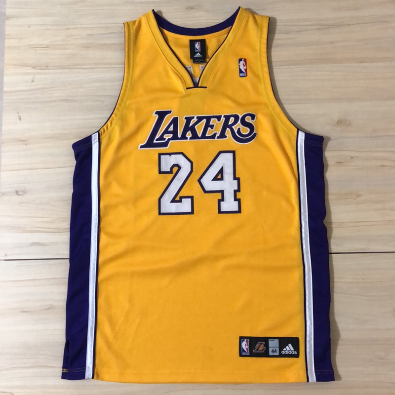 Kobe hot sale bryant adidas