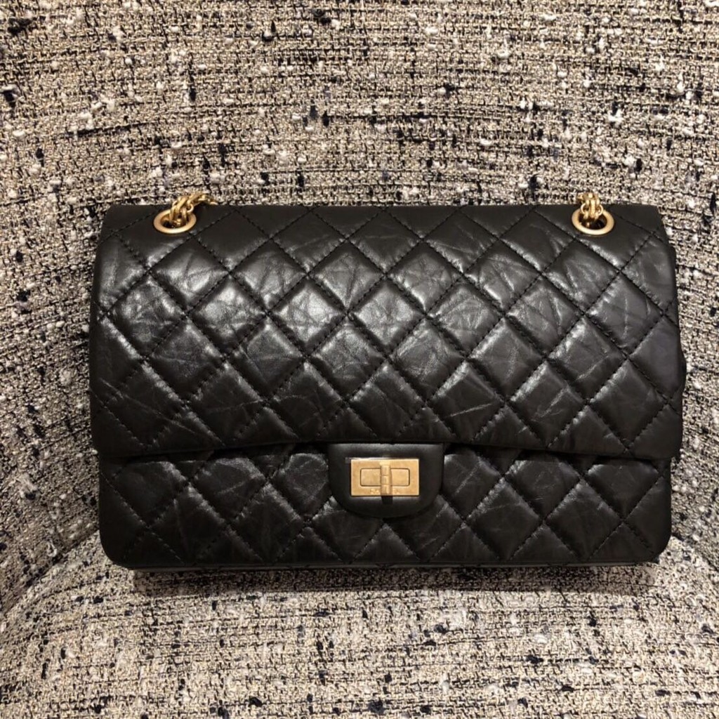 Chanel best sale 2.55 28cm