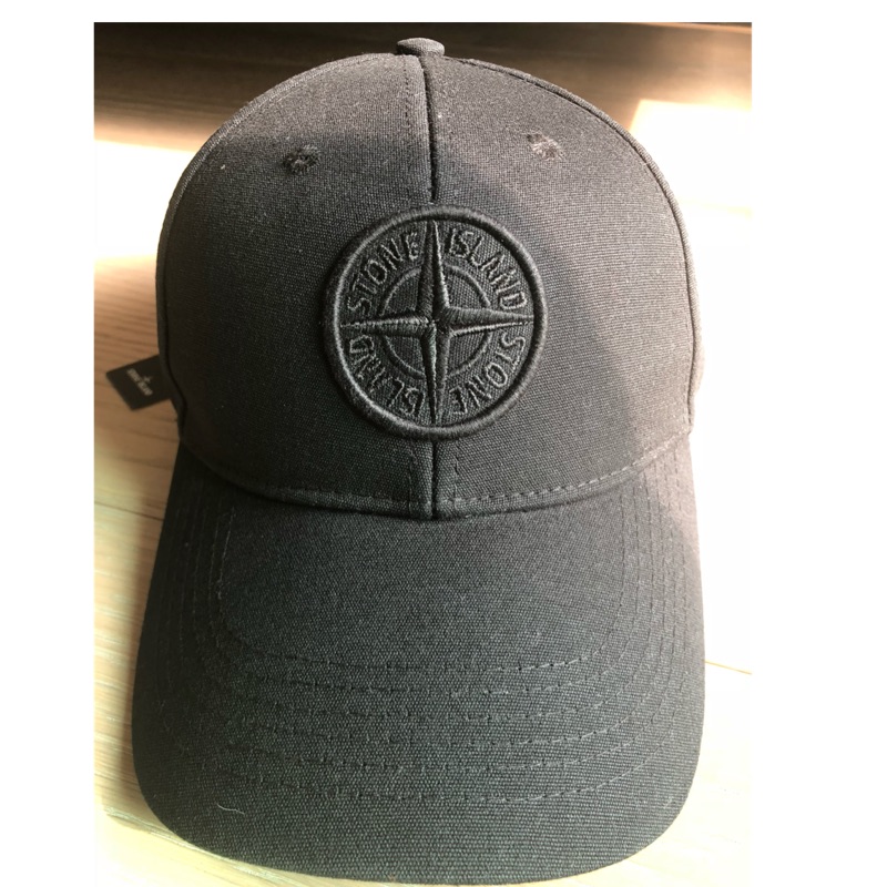 STONE ISLAND 黑色全新帽子| 蝦皮購物