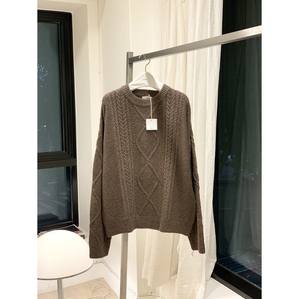 ˙𝐎𝐕𝐄𝐑𝐂𝐇𝐈𝐂˙ 正韓代購 🇰🇷 𝐏𝐋𝐀𝐓 𝐁𝐀𝐒𝐄 設計師 CABLE MERINO WOOL KNIT | 蝦皮購物