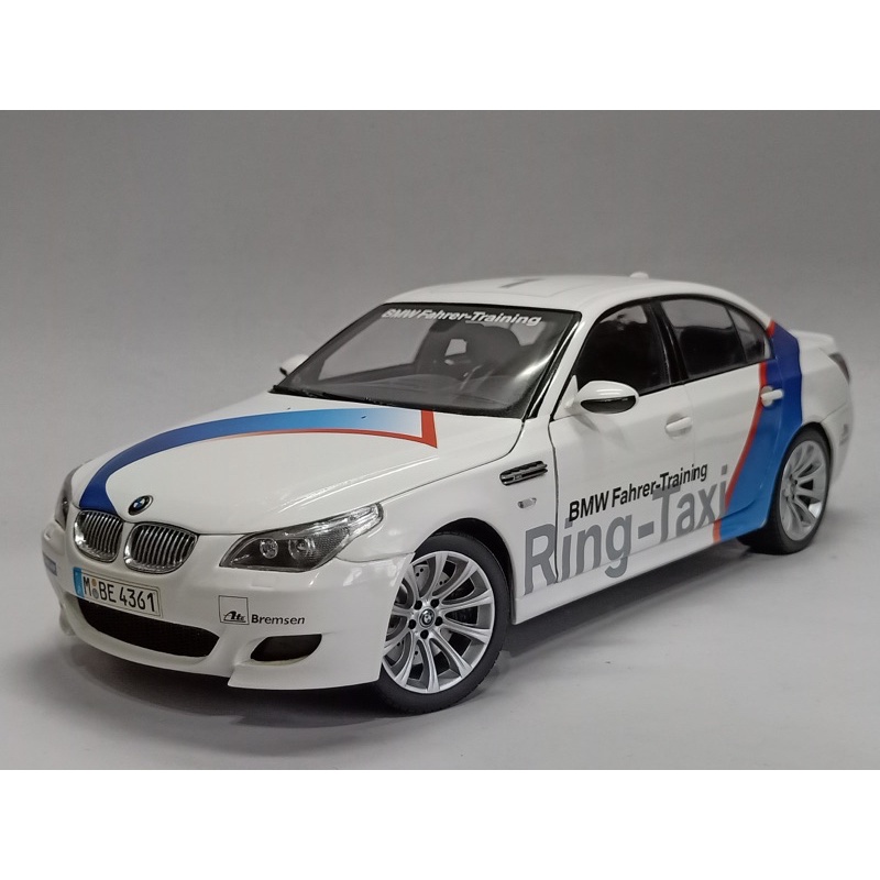 限定下標Kyosho 1:18(1/18) BMW E60 M5寶馬賽道計程車京商模型車（預定中） | 蝦皮購物