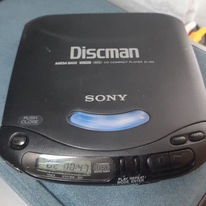 SONY DISCMAN D-140 - ポータブルプレーヤー