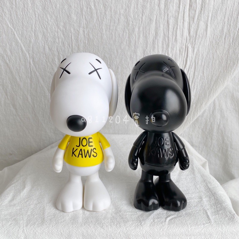 史努比KAWS X PEANUTS Original Fake Snoopy kaws 公仔 約20cm