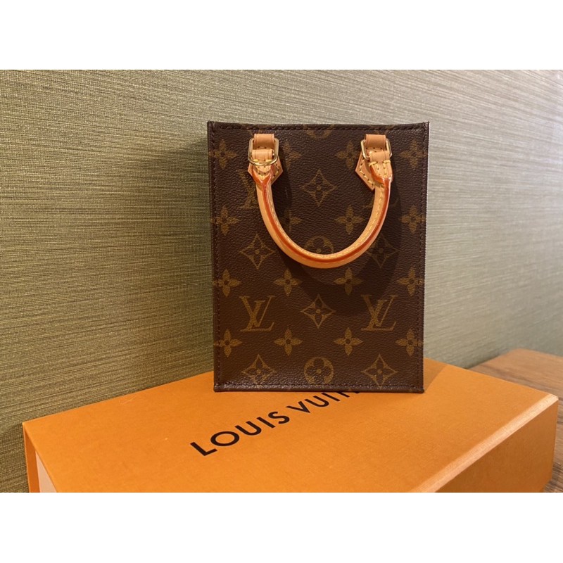 Louis Vuitton Petit sac plat (M81295, M69442)