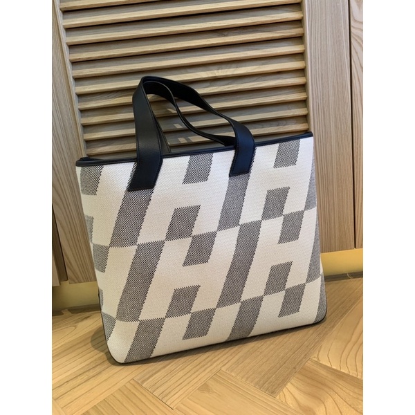 Shop HERMES Cabas H En Biais 40 Bag (H082924CAAD) by Ho'oponopono