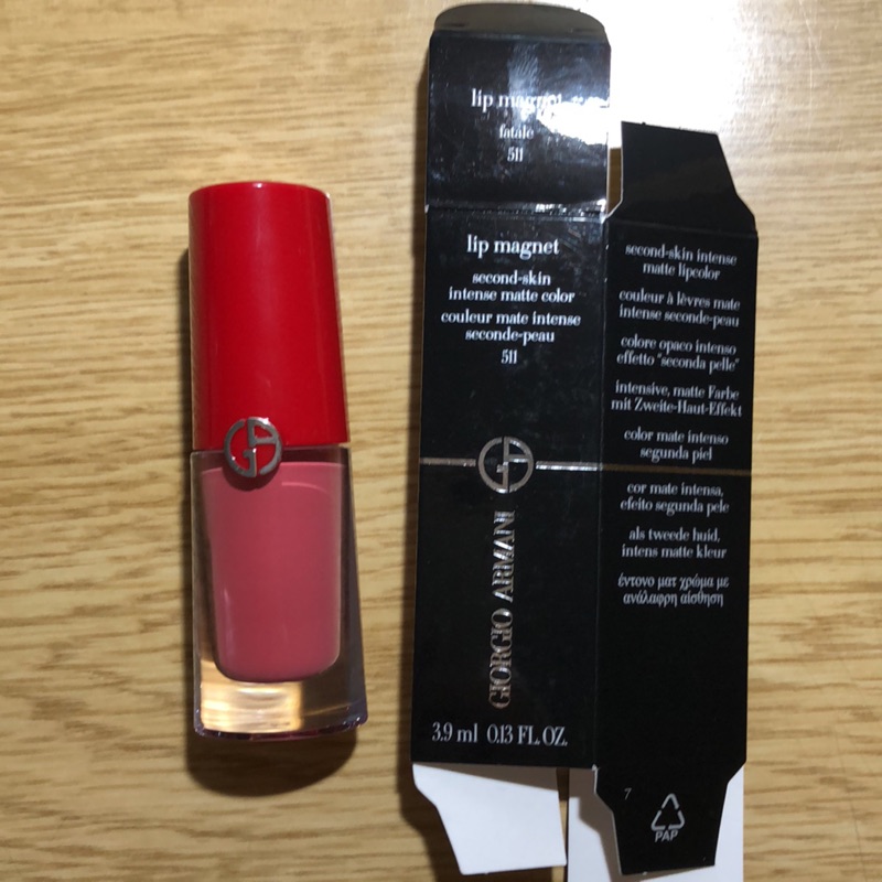 Giorgio Armani lip magnet 511