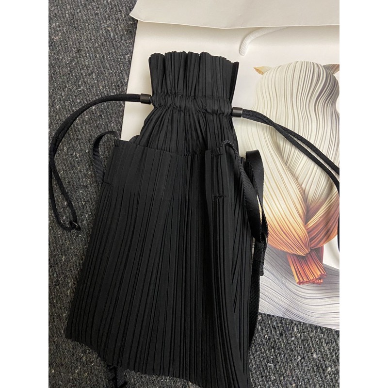 ISSEY MIYAKE PP SQUARE PLEATS BAG