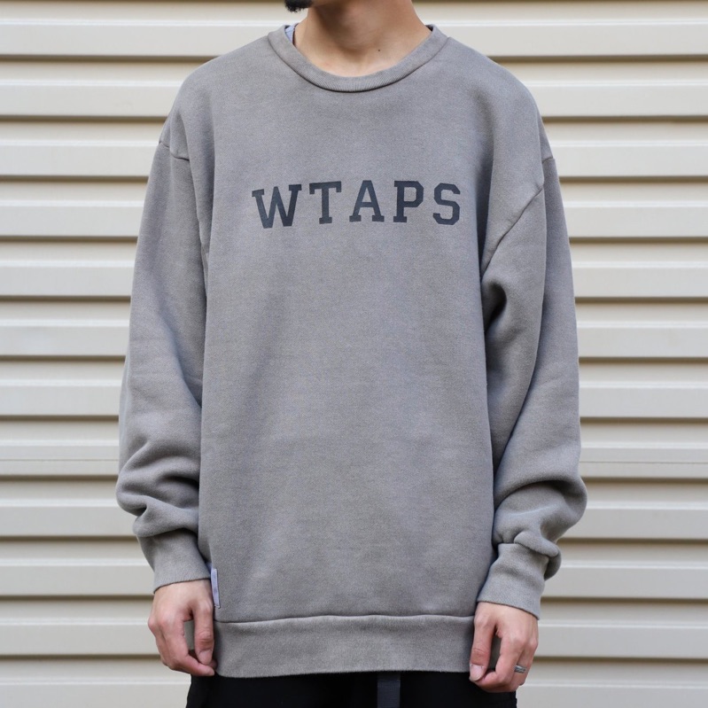 WTAPS COLLEGE.DESIGN CREWNECK-