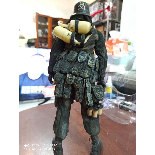 3A Ashley Wood WWR EVOL Marquis Dead de Plume GID 1/6 Figure 3A Ashley Wood WWR EVOL Marquis Dead de Plume GID 1/6 Figure
