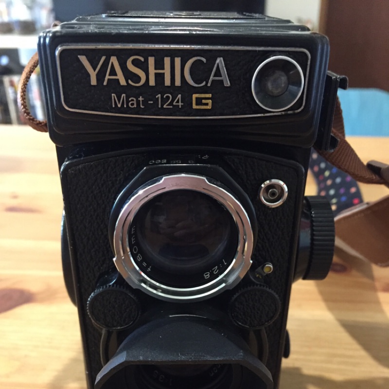 Yashica Mat 124 G (Rolleiflex可參考)