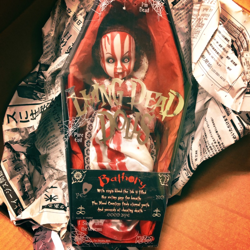 絕版稀有MEZCO TOYZ 美國LDD 活死人娃娃Living Dead Dolls Bathory 嗜