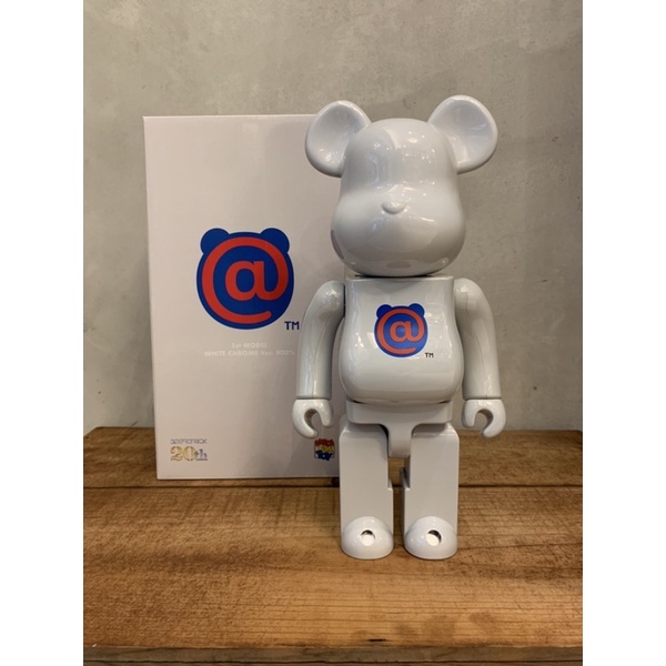 BE@RBRICK 1st MODEL WHITE CHROME 400％