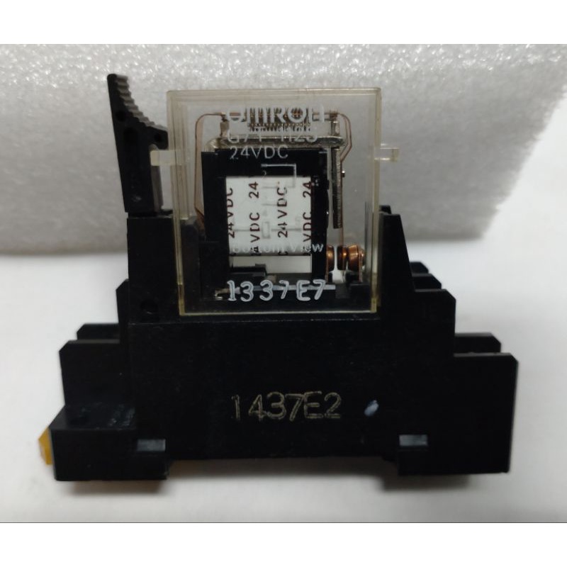 🌞二手現貨保固 OMRON繼電器 G7T-112S-24VDC G7T-1112S-24VDC + P7TF-05 座 | 蝦皮購物