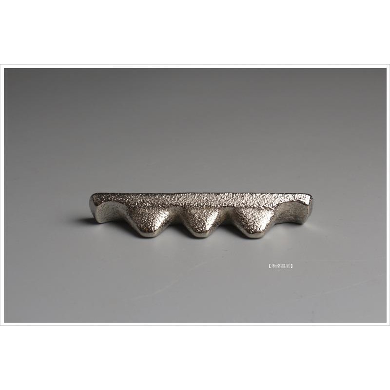 禾洛書屋】金屬小紙鎮/小筆山/小文鎮/小筆架/筆擱(8.5cm)銅文鎮參考