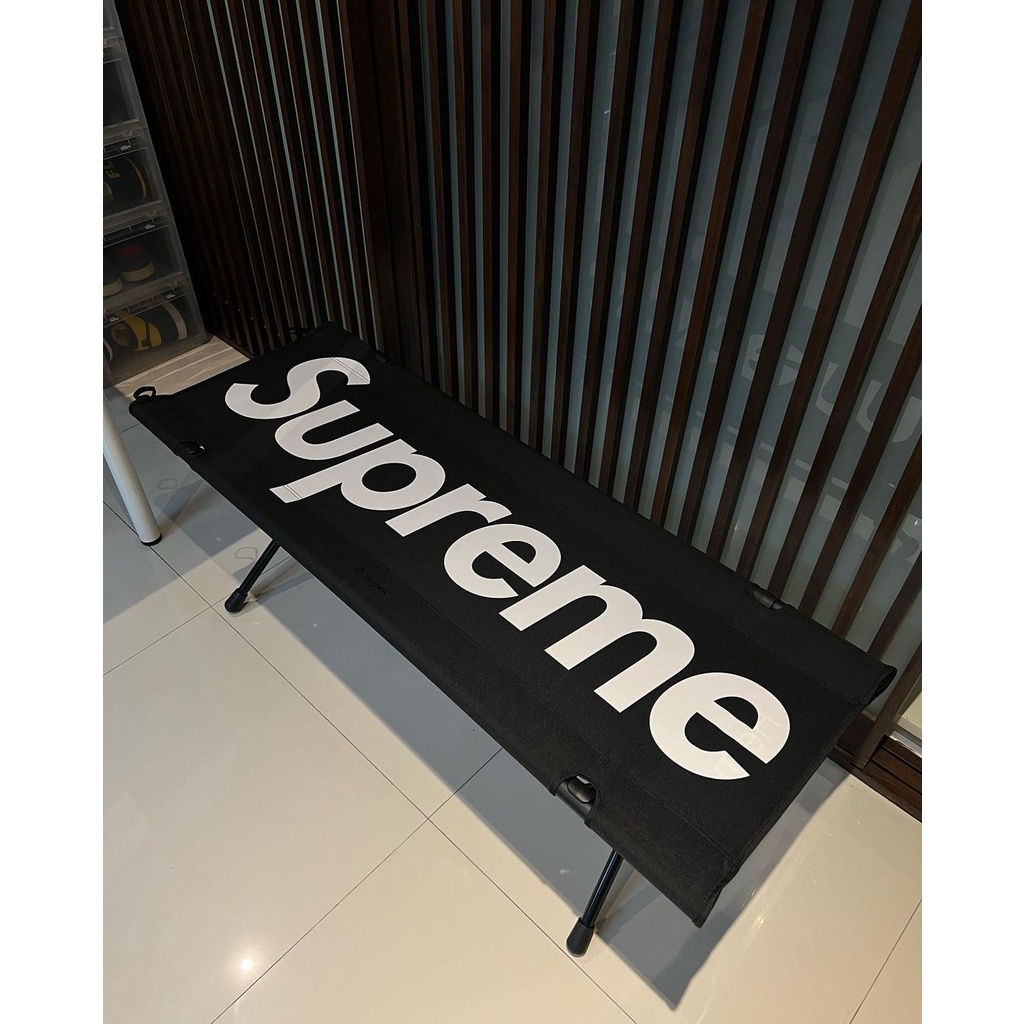 【現貨】Eason日潮代購**SUPREME Helinox Bench One 露營長椅 | 蝦皮購物