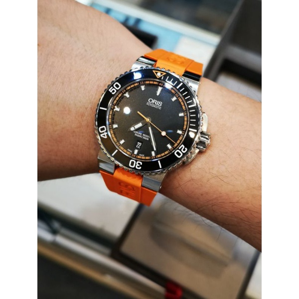 Oris Aquis