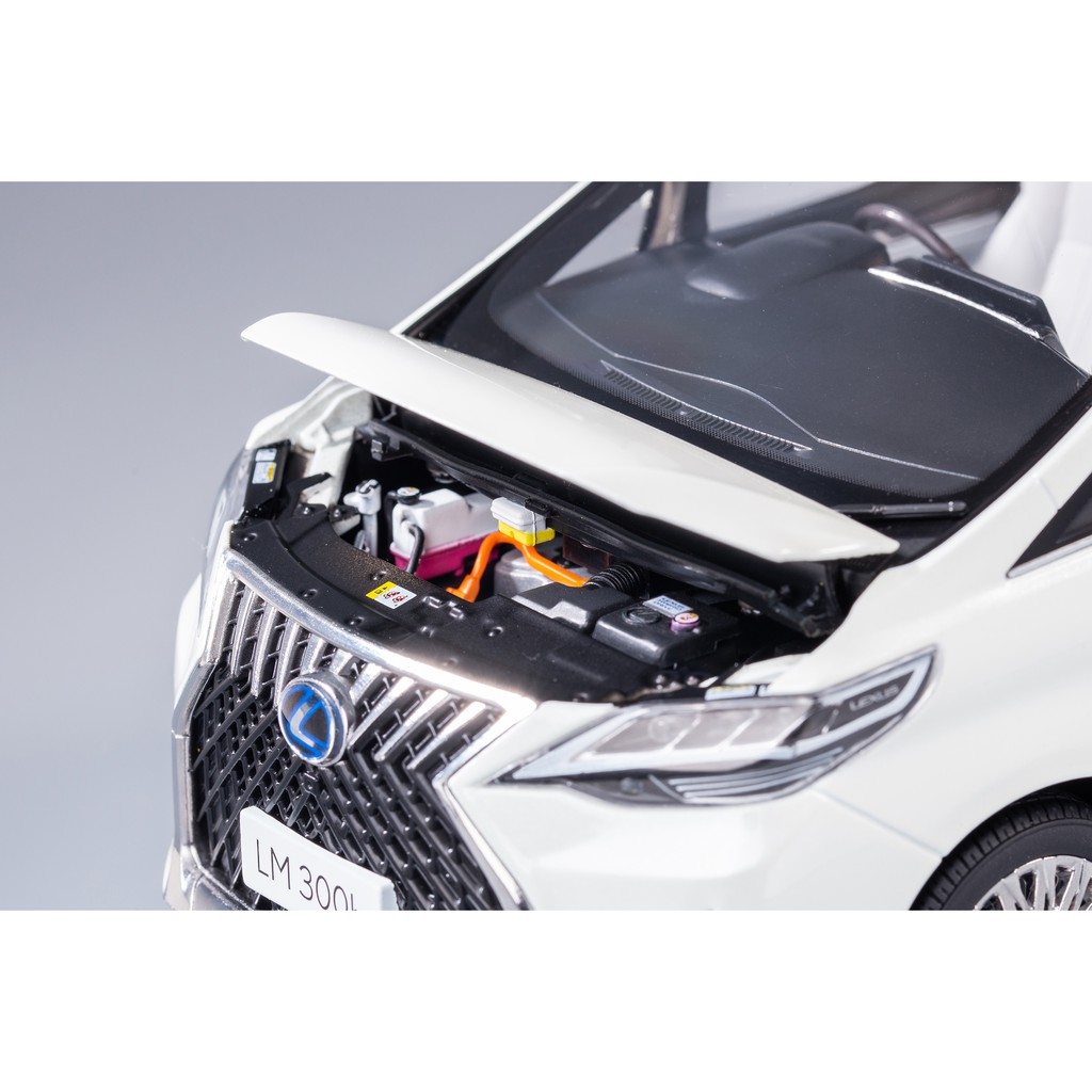 模例】KengFai 1/18 LEXUS LM300h 四人座合金全可開白色| 蝦皮購物