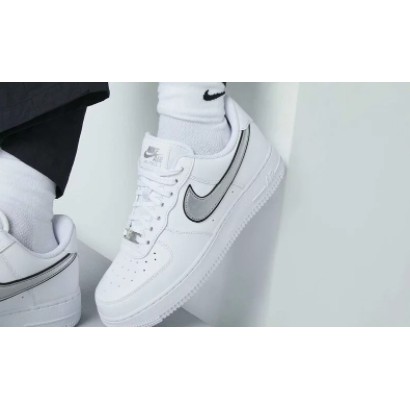 零碼] 沃皮斯Nike Air Force 1 07 Metallic Silver 金屬銀鉤女鞋/23CM