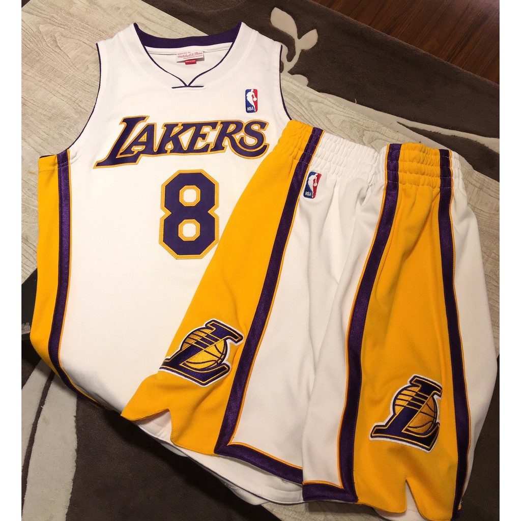 Mitchell & Ness 湖人隊Kobe Bryant AU 球員版8號假日白週末白81分球衣