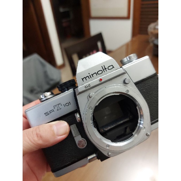 Minolta SRT101 單機身，測光作動，品相不錯，觀景窗有些入塵| 蝦皮購物