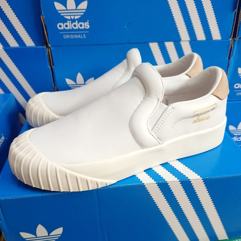 Adidas everyn slip on best sale