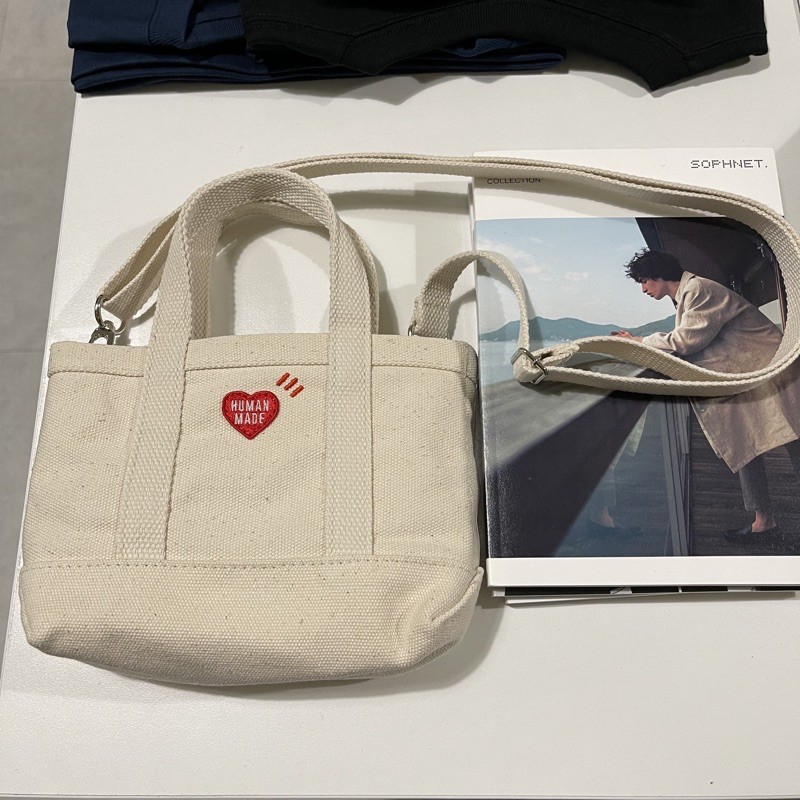 The PAST} 台北門市HUMAN MADE MINI SHOULDER BAG 2WAY 愛心迷你包