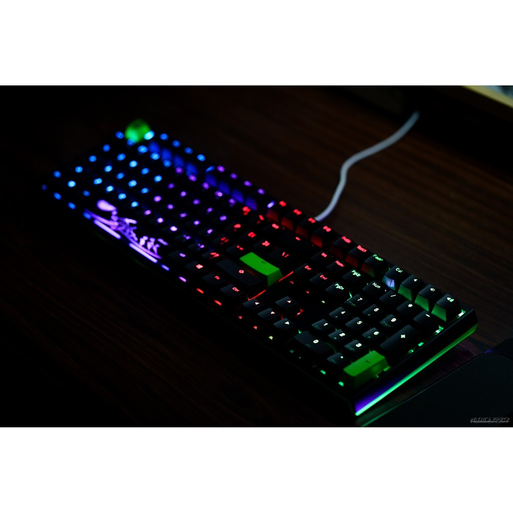 Ducky One 2 x Razer 聯名款 RAZER 雷蛇綠軸 機械式鍵盤 中文PBT 含雷蛇鴨酥 | 蝦皮購物