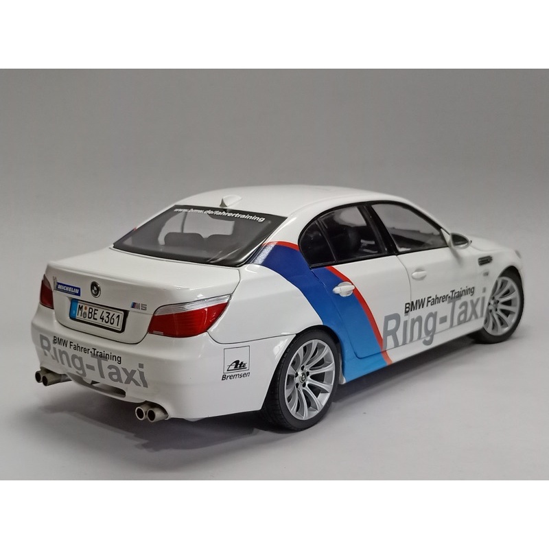 MaistoBMW E60型 M5 自動車模型