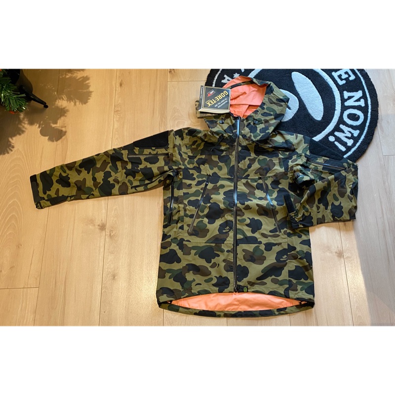 A BATHING APE® BAPE/香港銅鑼灣專店購入/全新吊牌未拆 綠迷彩 薄型連帽Gore-TEX M號