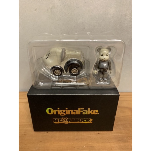 Original Fake 2007年KAWS x Bearbrick x Takara Tomy Choro-Q | 蝦皮購物