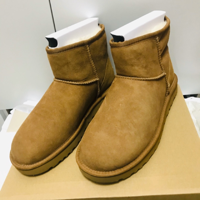 UGG 經典駝色短版mini classic因版型偏小23.5-24.5合適 真品現貨1