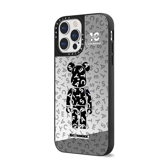 BE@RBRICK CASETiFY iPhone 13 Pro 畳み ケース