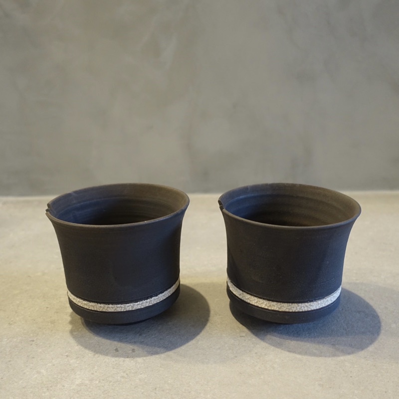 現貨」BOTANIZE x GOUJIN AK LINE POT 植物缽盆陶缽塊根龍舌蘭 現貨」BOTANIZE x GOUJIN AK LINE POT 植物缽盆陶缽塊根龍舌蘭