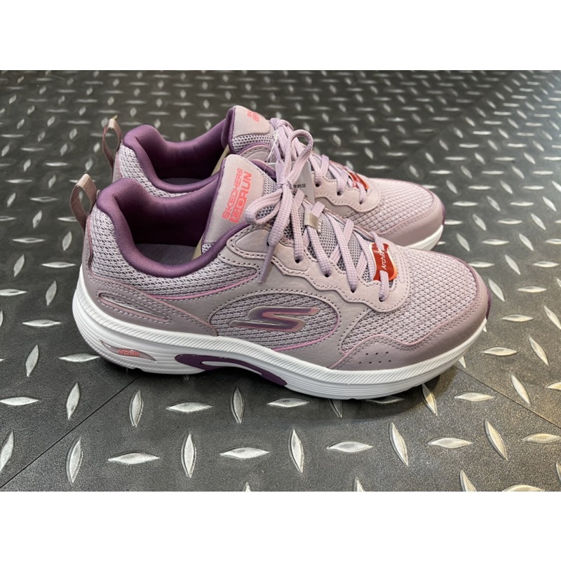 Scarpe Da Corsa Donna Skechers GO Run Arch Fit - Nero/Rosa, Tomaia In Rete Traspirante, Intersuola ULTRA GO, Plantare Certificato