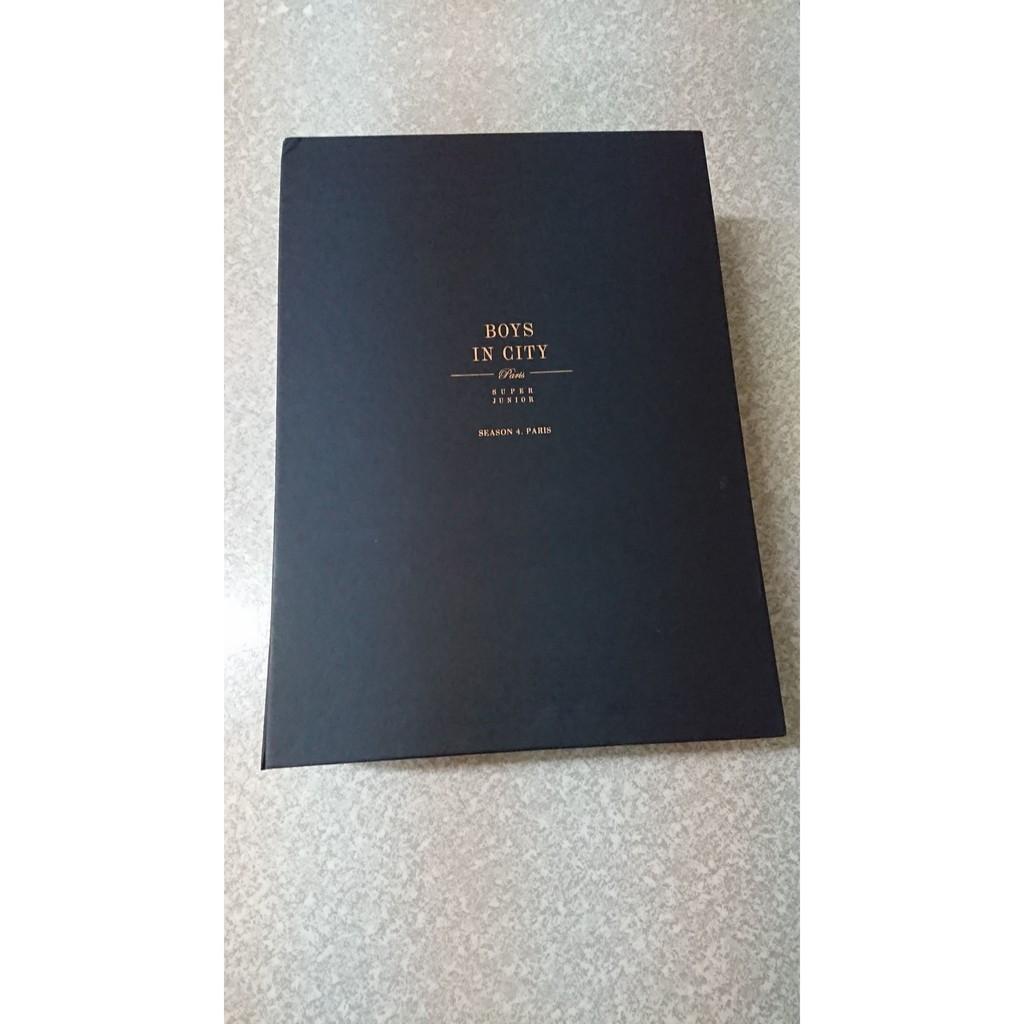 絕版全新Super Junior 7週年巴黎戀人寫真書Boys in City Season