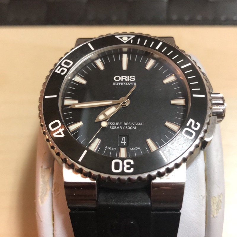 oris aquis 43mm 300