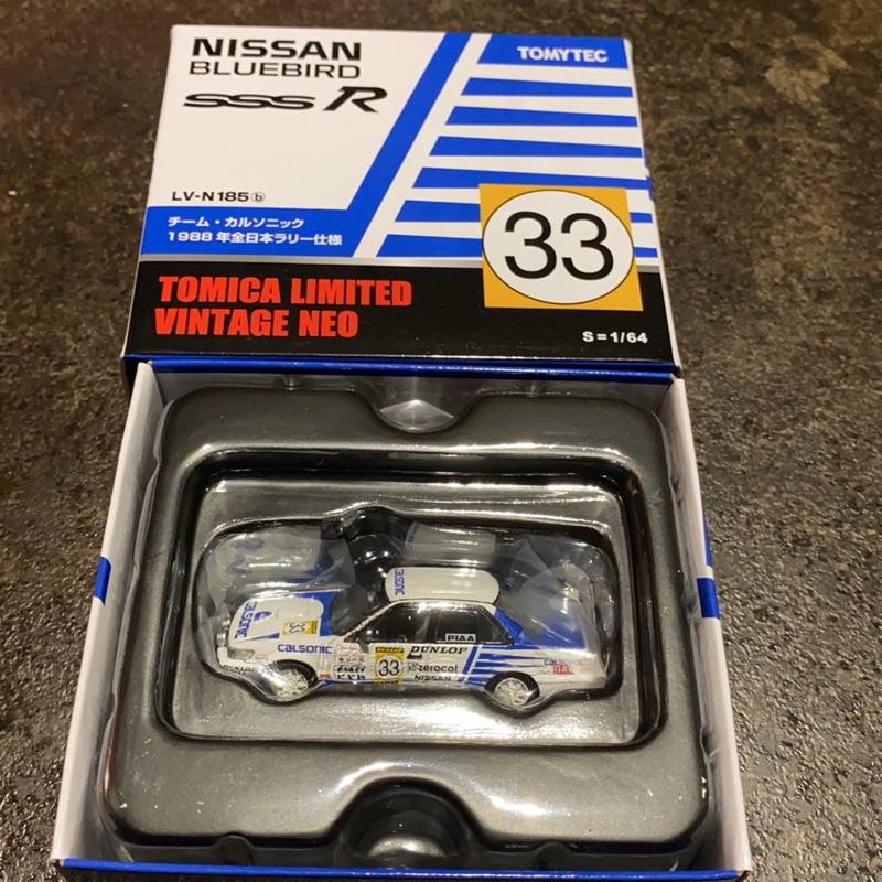 Tomytec Tomica Limited Vintage Neo 1/64 Nissan Bluebird SSS-R