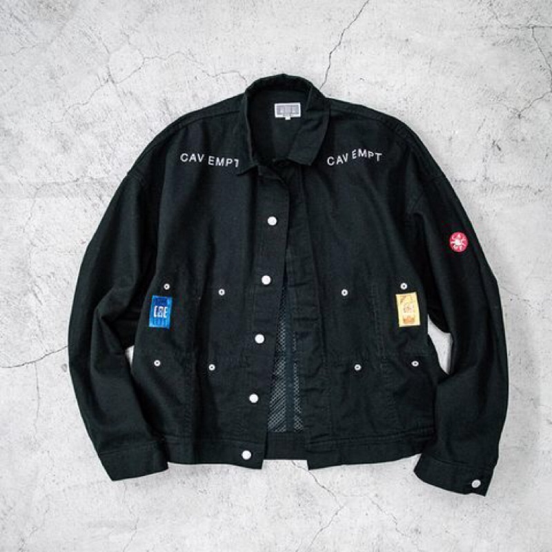 放貨兄弟CAV EMPT C.E CAVEMPT Multi Pocket Jacket 內裏多口袋黑單寧