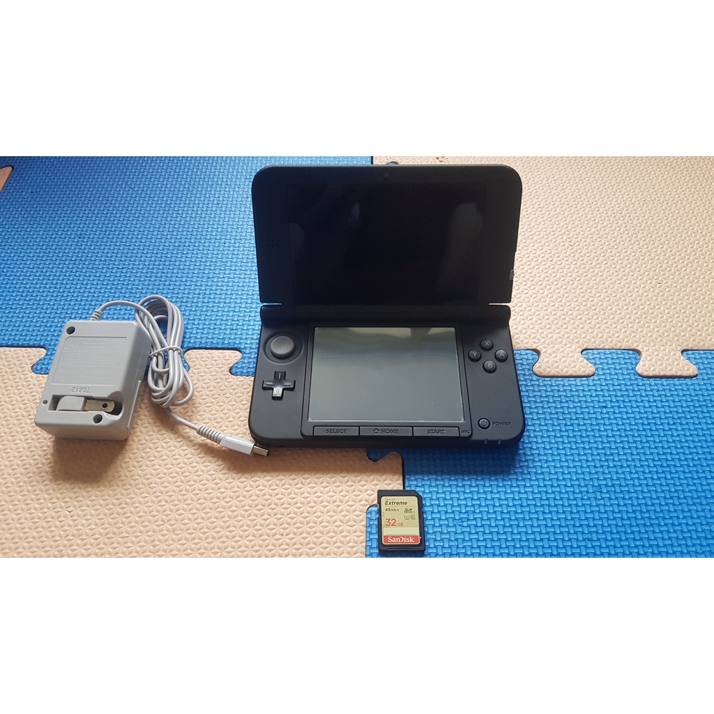 【回憶瘋】售3DS LL 藍色機(已改機.內建遊戲) 贈送32G卡(內附遊戲) 8成新