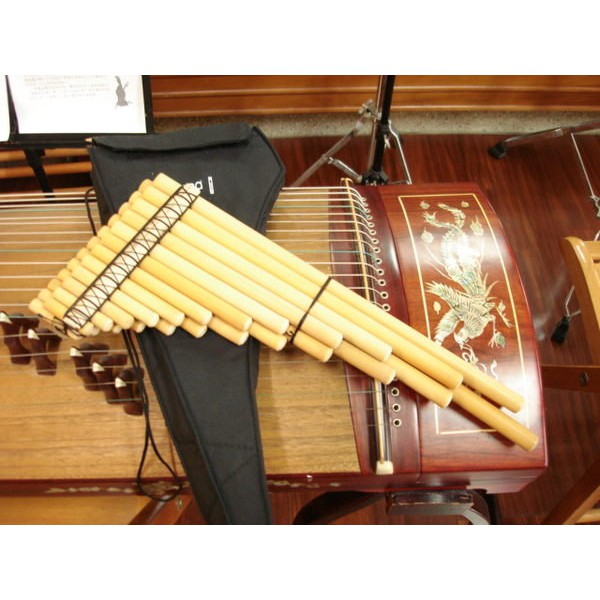【友客里】((4樂器))祕魯-南美-雙排簫-23音-flauta de pan-Pan Zampo(職業用)(送袋) | 蝦皮購物