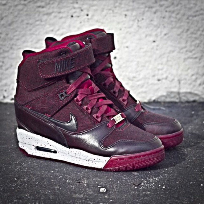 Nike air 2024 revolution 增高鞋
