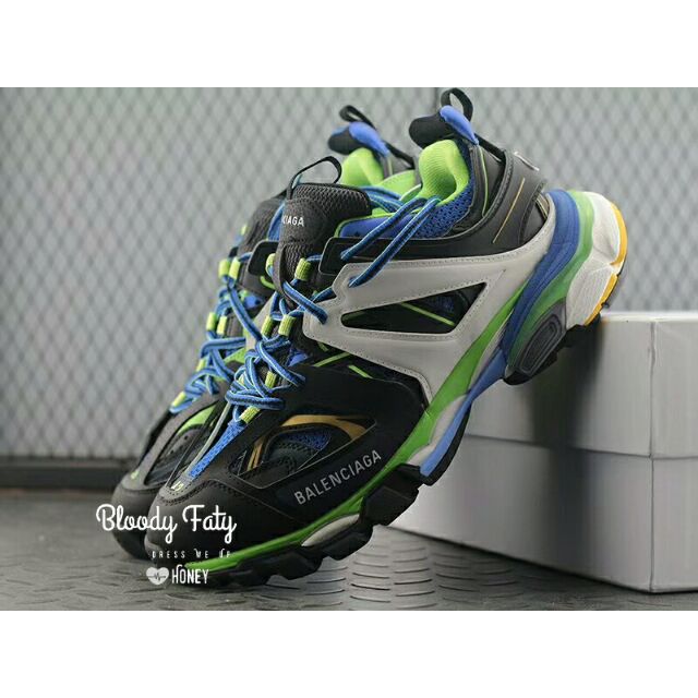 Balenciaga tess s gomma trek deals