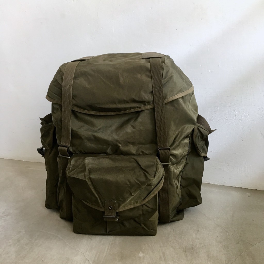 奧地利公發 Austrian Army OD Backpack 軍規輕量高丹尼龍 大容量後背包 軍品 古著vintage | 蝦皮購物