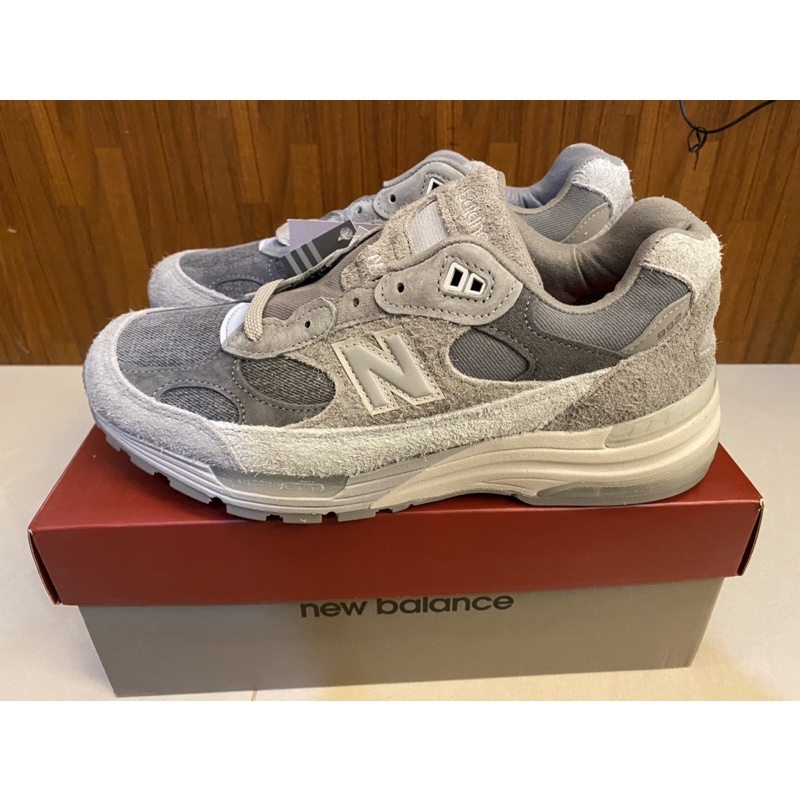 【S.M.P】Levis x New Balance 992 Grey M992LV