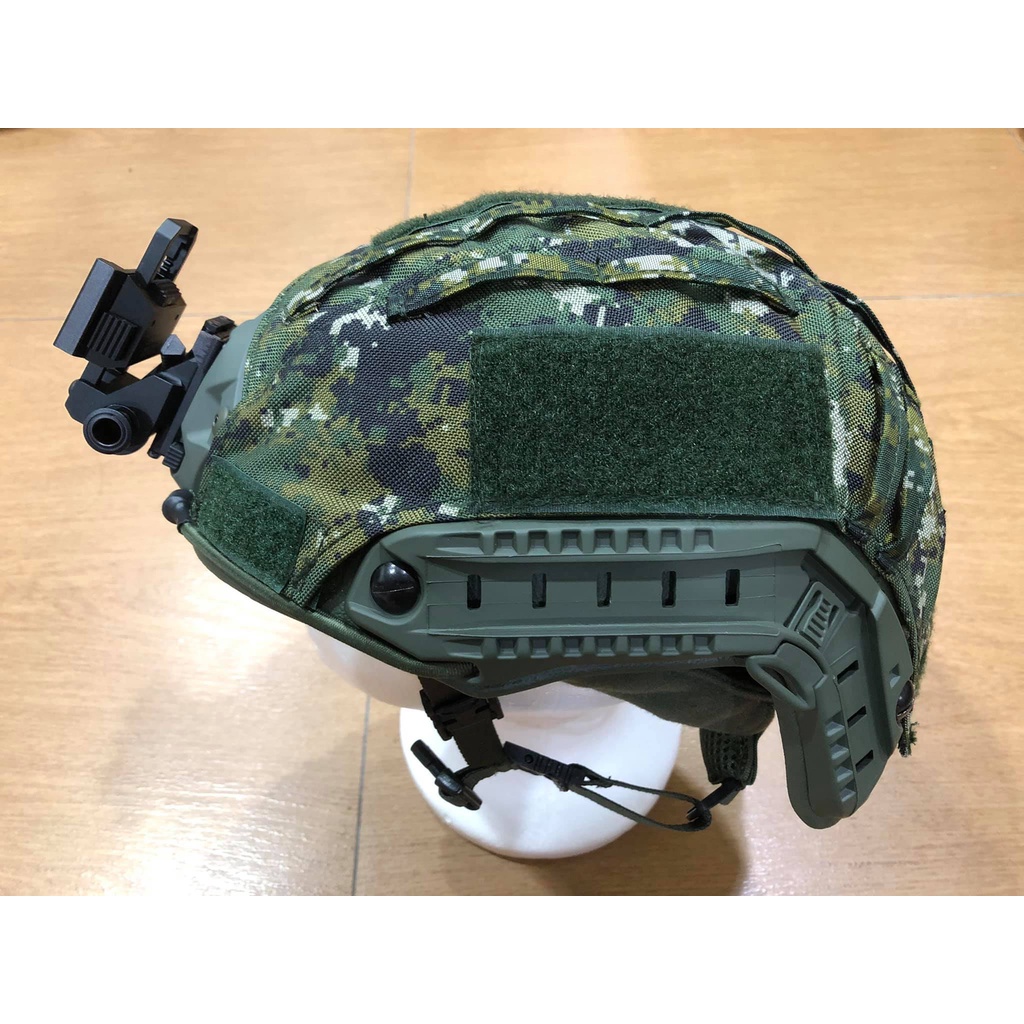 台湾軍 國軍 現用戦闘用ヘルメット(EMBH105) 真っ黒い レプリカ