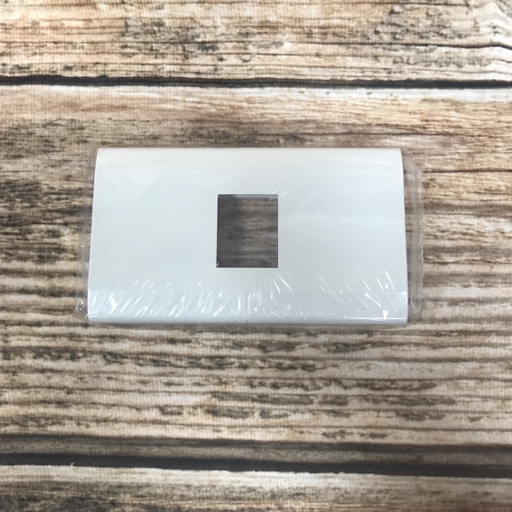 【Panasonic國際 】星光系列 0孔/一孔/二孔/三孔蓋板 WTDF6801W/6802W/6803W/6891W | 蝦皮購物