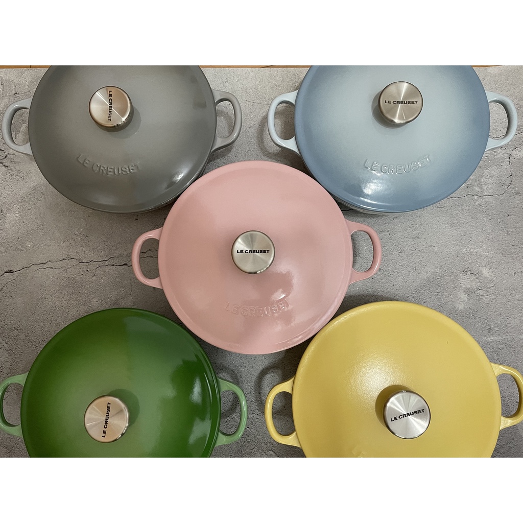 愛咪雜貨小舖】全新Le Creuset 媽咪鍋鑄鐵鍋湯鍋22cm 24cm 18cm 巧克力