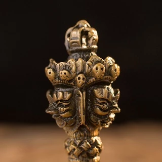 チベット密教法器 金剛こび降魔杵 普巴杵降魔斧 鎮宅辟邪 開運 風水